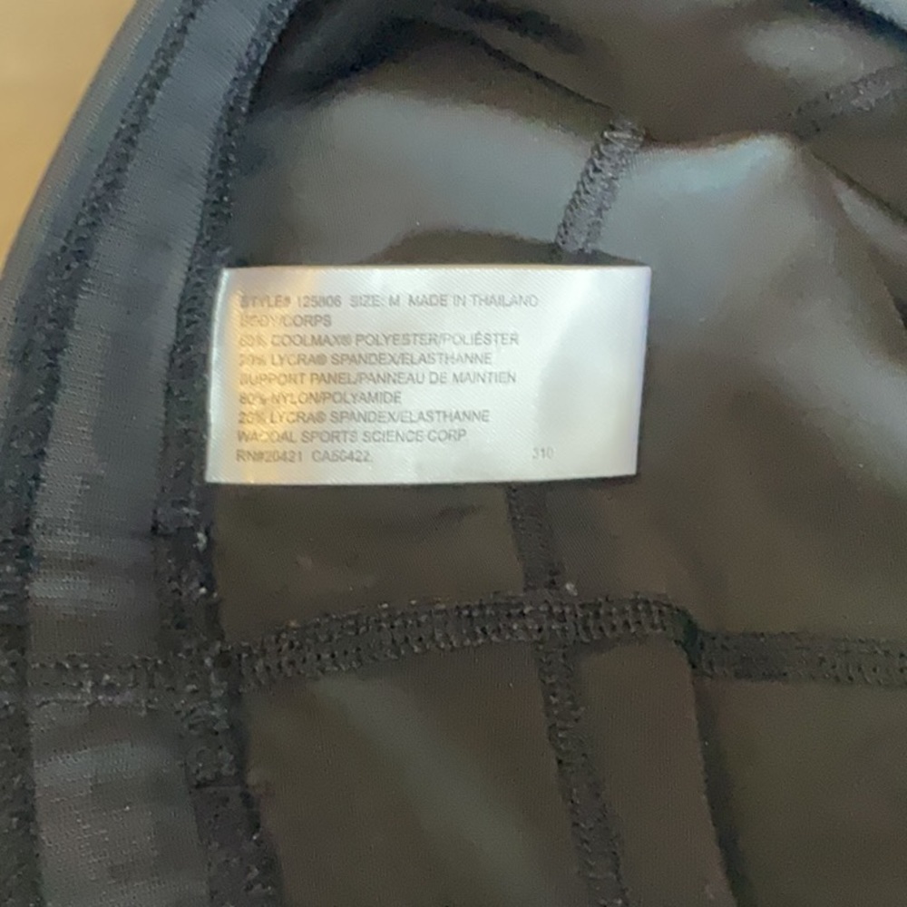 CW-X Joint Support Compression Capri - Picture 8 of 9